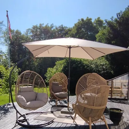 2 Personer Inkl Morgenkomplet Og Adgang Til 6 Svommehaller Alojamento de Acomodação e Pequeno-almoço